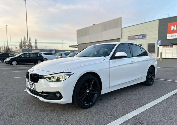 BMW Seria 3 cena 80900 przebieg: 122000, rok produkcji 2016 z Czerniejewo małe 137